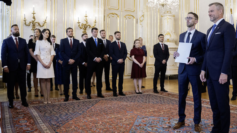 Prezident Pellegrini vymenoval novych sudcov sudov