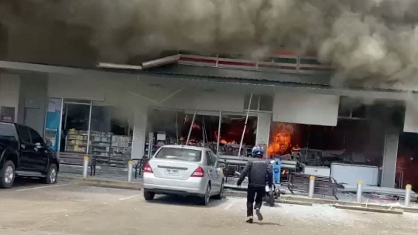 Thajske stihacky F 16 sposobuju peklo v Kambodzi