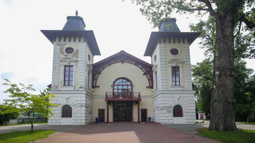 BSK hlada noveho sefa Divadla Arena do 7 oktobra