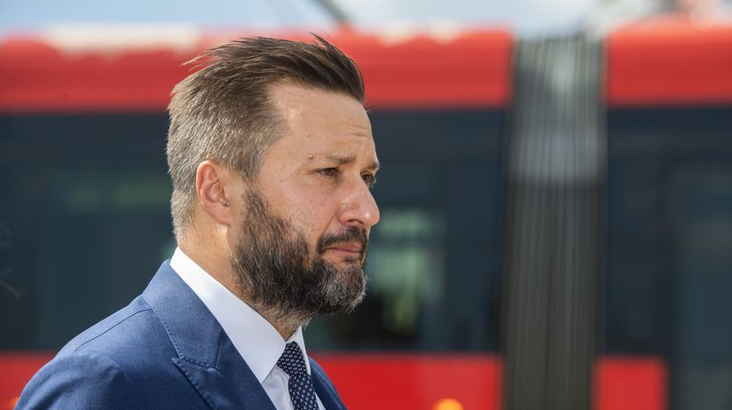 Kandidat na primatora Bratislavy Winkler obvinuje Valla zo zleho hospodarenia Ten sa ostro ohradil