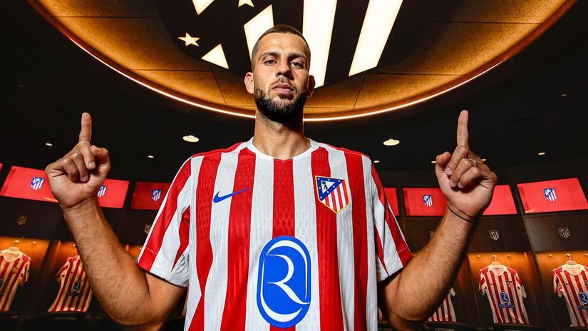 Koniec trapeni zarobok v Arabii chlapec z Ghany a mladik s Weissom standardom Slovaci prestupuju a veria v prekvapenie