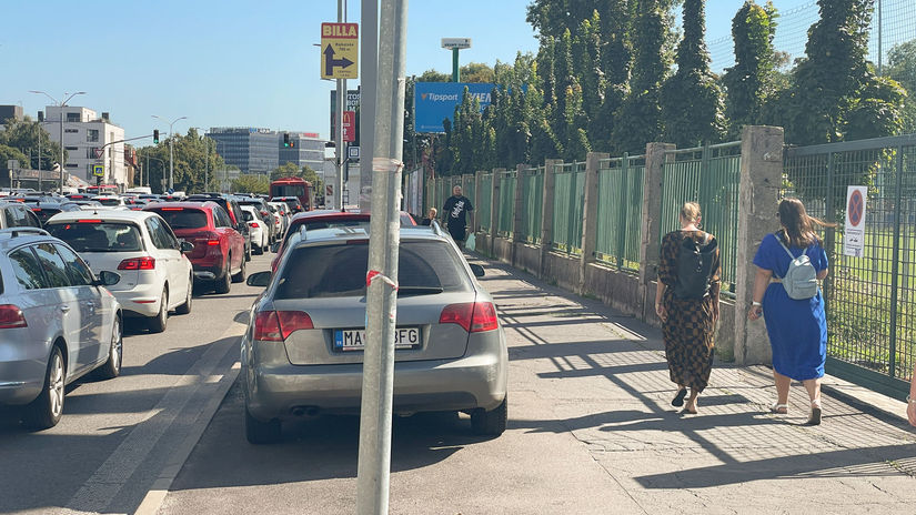 Len 6 km h Novy zakon o chodnikoch a senioroch