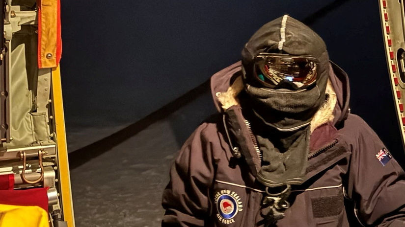 Nekonecna tma a mrazy 20 hodin v Antarktide