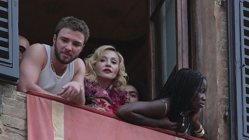 Odpoved vsetkym kritikom Madonna oslavila 67 narodeniny v Taliansku