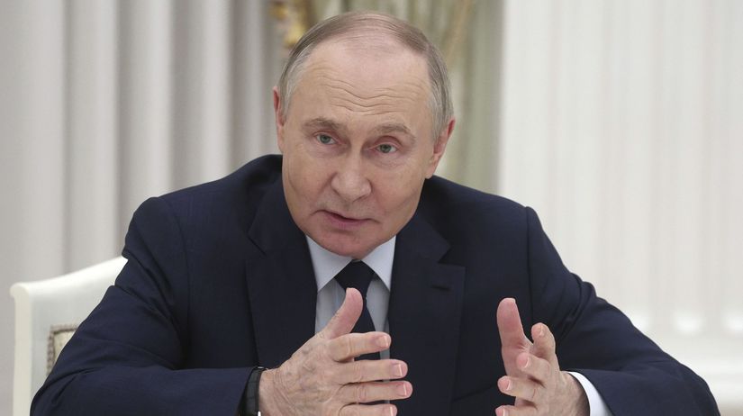 Putin nedava najavo ochotu k ustupkom Zelenskyj mu vsak poslal odkaz