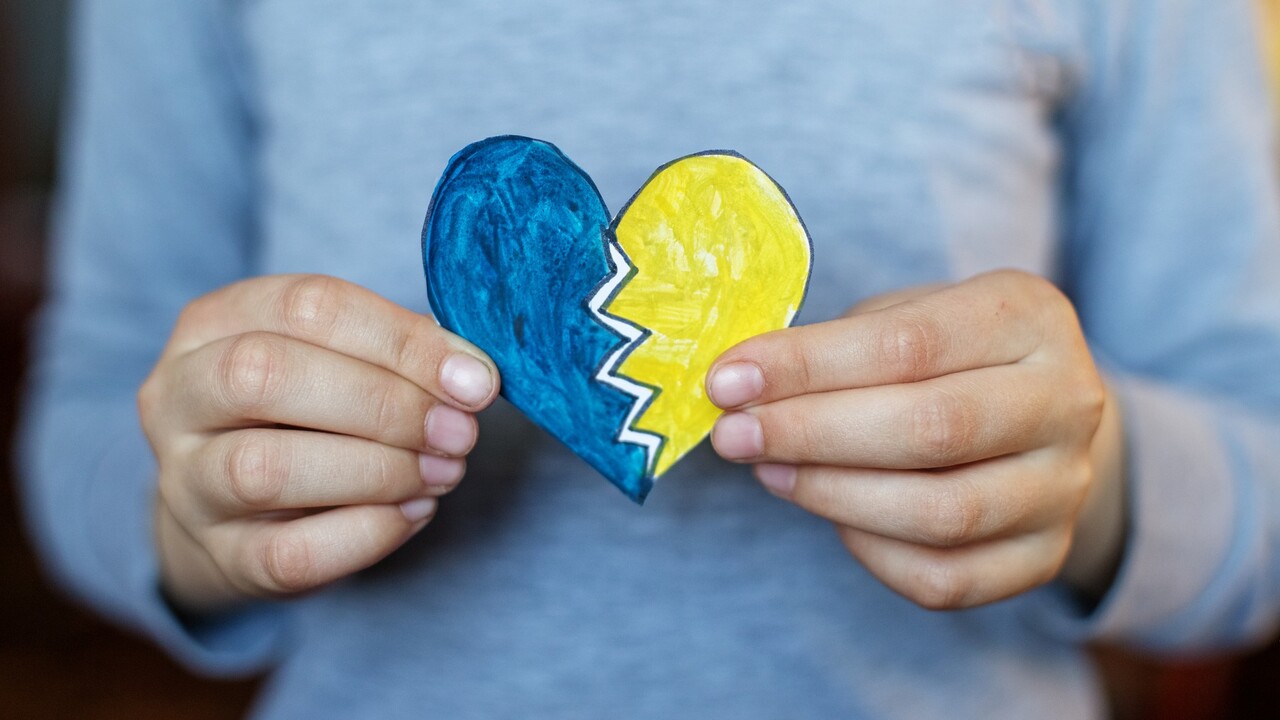 Radikalizacia a vylucenie Urady varuju pred porusovanim prav ukrajinskych deti na Slovensku stat vraj nerobi nic