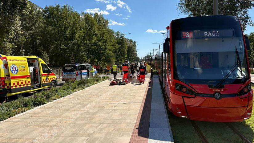 Tragicka nehoda elektricky v Petrzalke zahynul cyklista