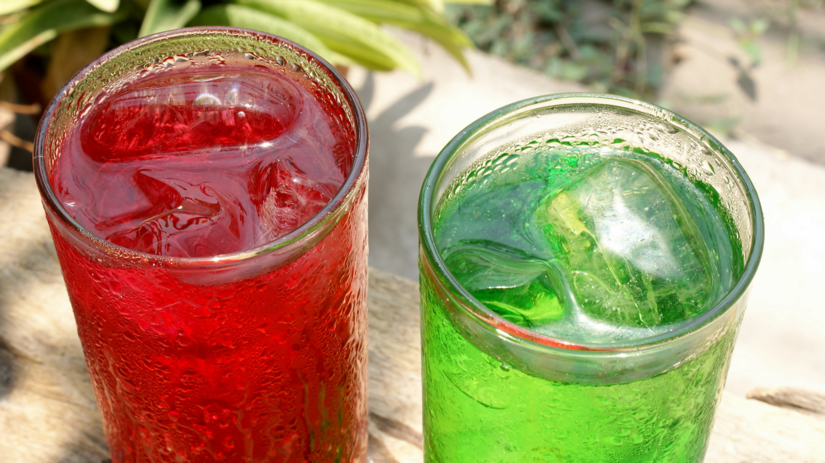 Vedci biju na poplach Jedna plechovka nestaci