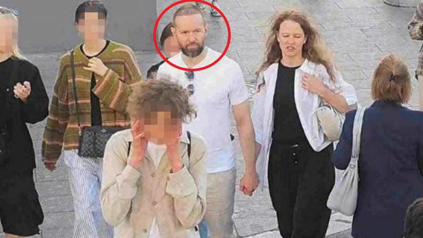 Aj scenar filmu bledne zavistou Pribeh jedneho z najhladanejsich muzov v Europe sa posunul nasli ho v Moskve