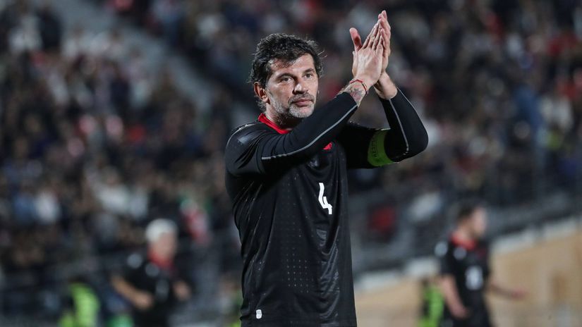 Exfutbalista AC Milano a starosta Tbilisi kritizuje Zelenskeho