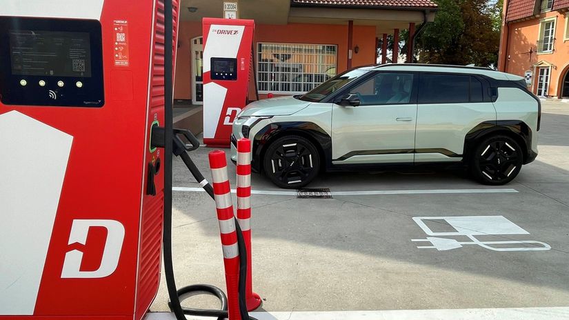 Kia EV3 nabije sa rychlo ako tvrdi vyrobca