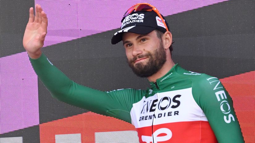 Obavy z demonstrantov Ganna ovladol polovicnu casovku na Vuelte Vingegaard udrzal naskok