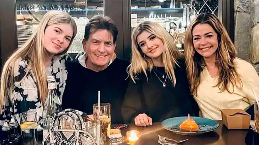 Oslavuje narodeniny a 8 rokov bez alkoholu Co prinutilo Sheena vytriezviet