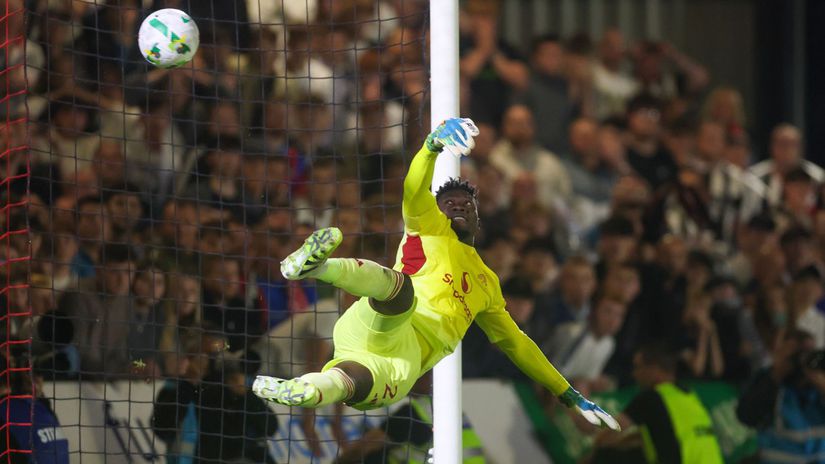 Prisiel za 50 milionov Onanovi to v Manchestri United nevyslo Na videu je 29 dovodov preco