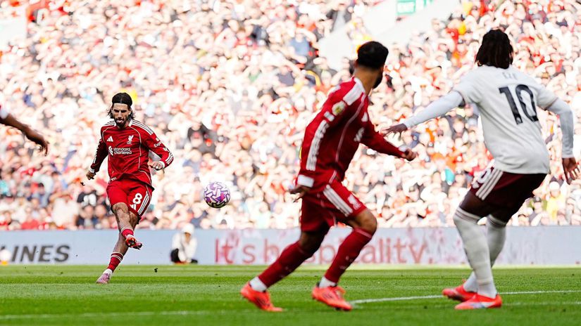 Slager na Anfield Road rozhodol gol Szoboszlaia