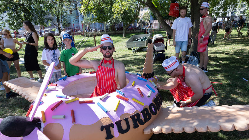 V Bratislave lietali blaznive stroje inzinieri premenili Kuchajdu na cirkus