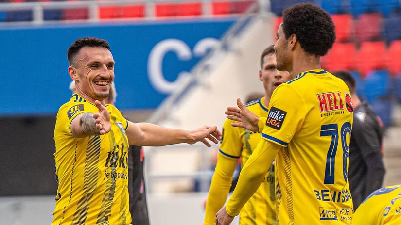 Kuzlo Straku zabralo v derby so skvelym obratom