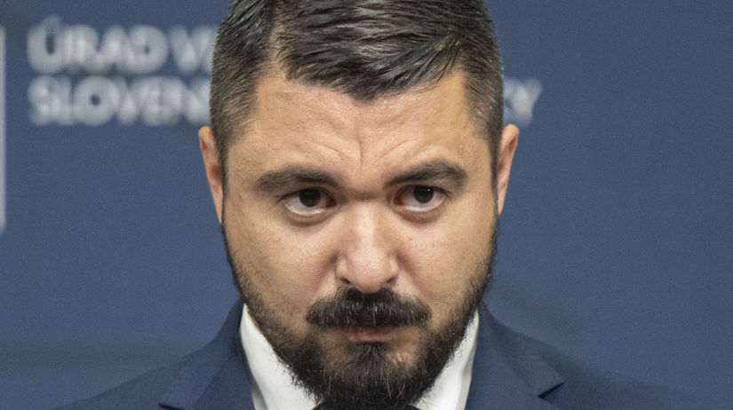 Pavol Gaspar povedal kedy odstupi nehoda ho mrzi Podla sefa SIS je Brat za brata obcianske zdruzenie