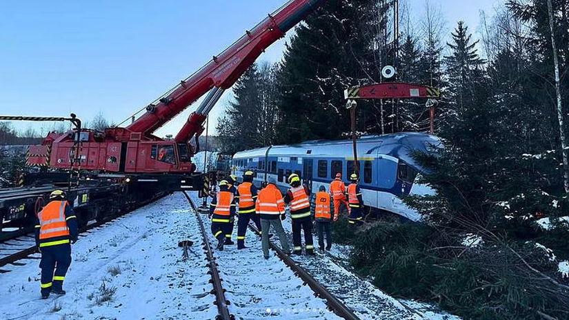 Cesky vlak sa vykolajil v Nemecku skoncil v piesku