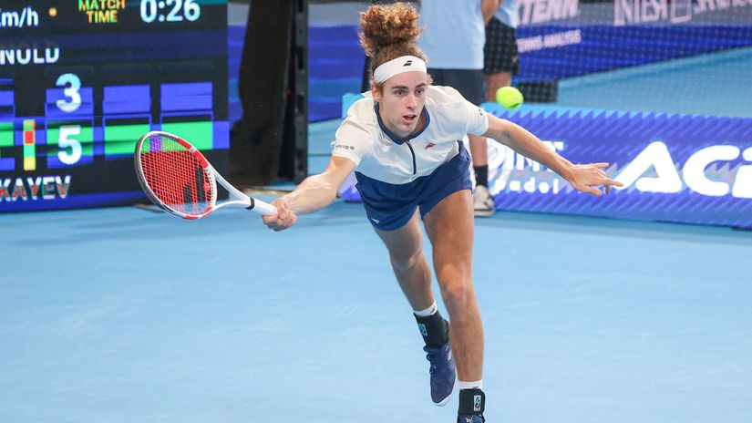 Podporili ho Wawrinka a Clijstersova oznamil ze je gay