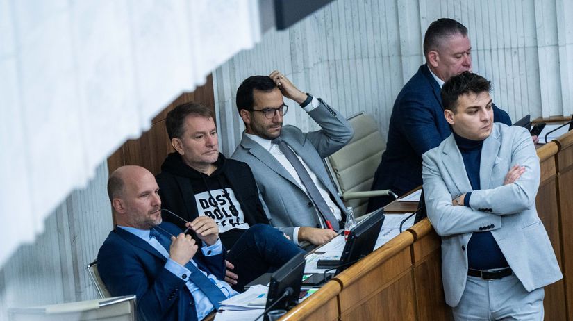 Poslanci komentuju nocne dianie v parlamente Dychove skusky su nedostojne treba pokuty za porusenie rokovacieho poriadku