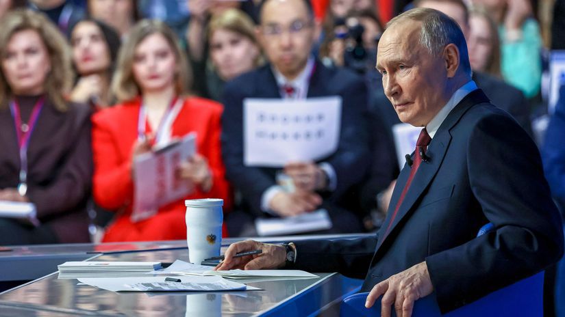 Putin opat burcoval Rusov k plodeniu deti