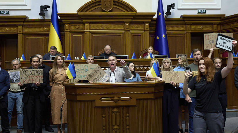Ukrajinskej korupcnej chobotnici pomahali aj poslanci NABU tvrdi ze mu brania v raziach v parlamente