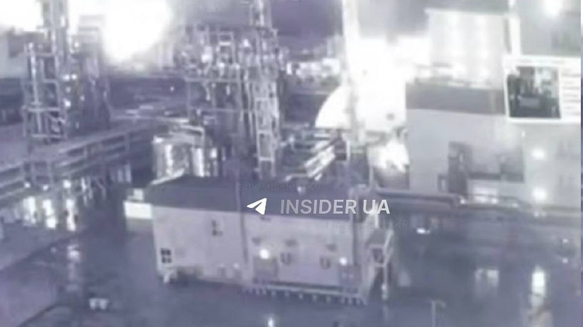 VIDEO Ukrajinci dronovym utokom zlikvidovali rusku plosinu
