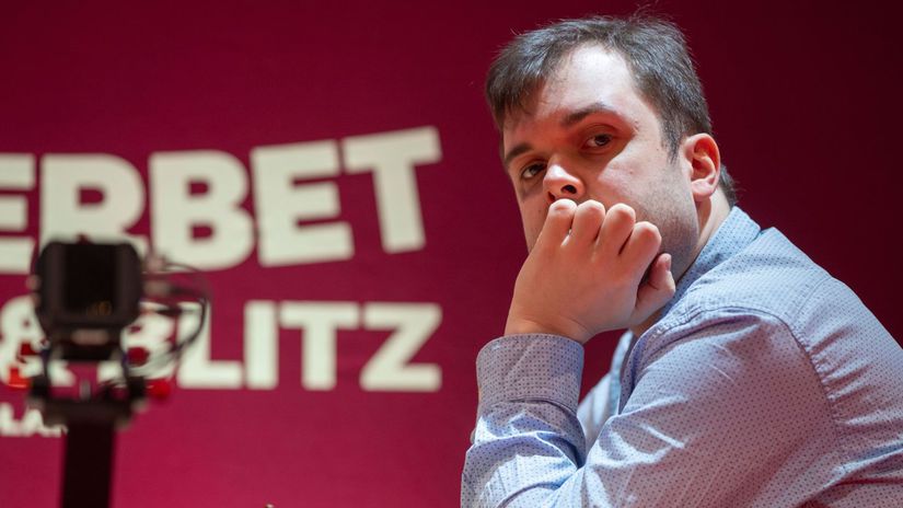 Velmajster odmietol hrat pod ruskou vlajkou prisiel trest