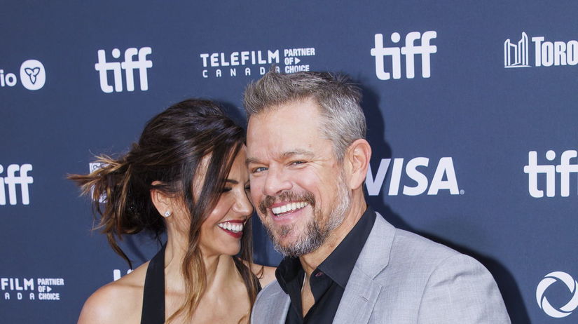 Jeden pohlad a Damon sa zamiloval do casnicky