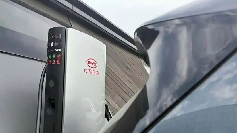 Prva krajina na svete zavadza emisne normy pre elektromobily