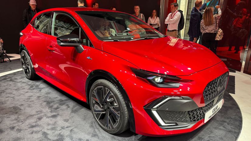 Renault Clio Siesta generacia je na Slovensku Zname su ceny aj spotreba