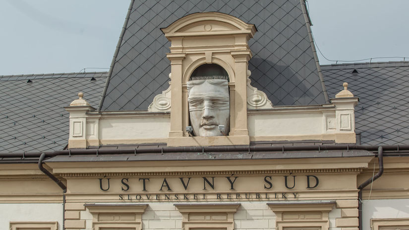Ustavny sud preveri vyhlasku o teple napadla ju opozicia