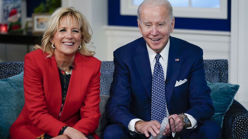 Bidenov byvaly manzel celi obvineniu z vrazdy jeho sucasnu manzelku nasli mrtvu