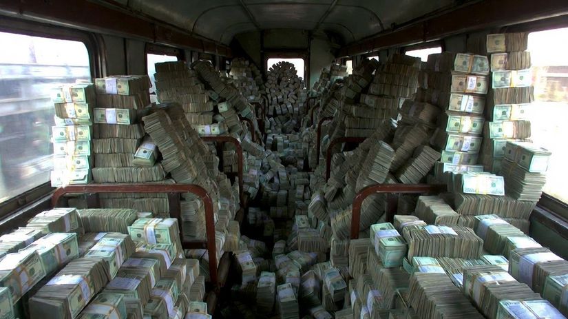 Doba kesu vo svojej megalomanskej podobe Putin tajne poslal Iranu tony hotovosti vlakom