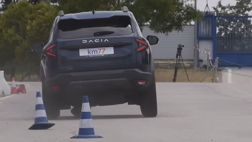 Km77 Dacia Bigster skalmala v losom teste Kuzele sa len tak rozleteli