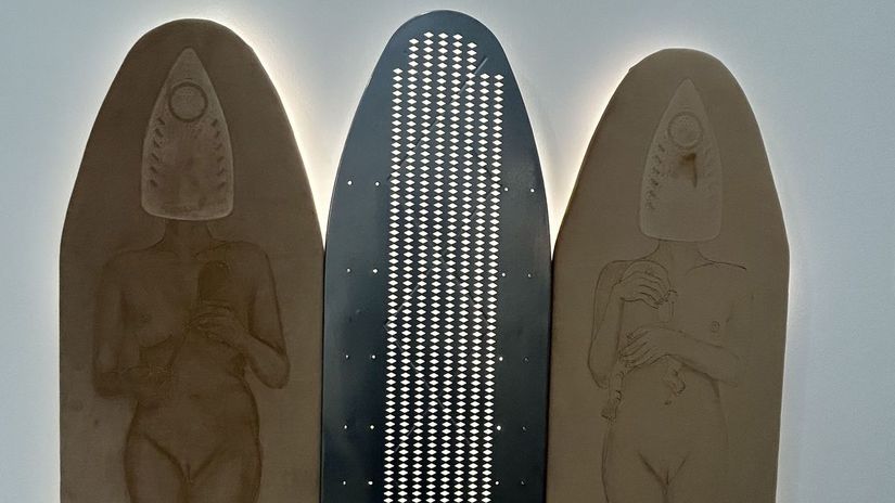 Oltar zo zehliacej dosky a saty usite z kosiel a podprseniek najdete v Danubiane a este ovea viac