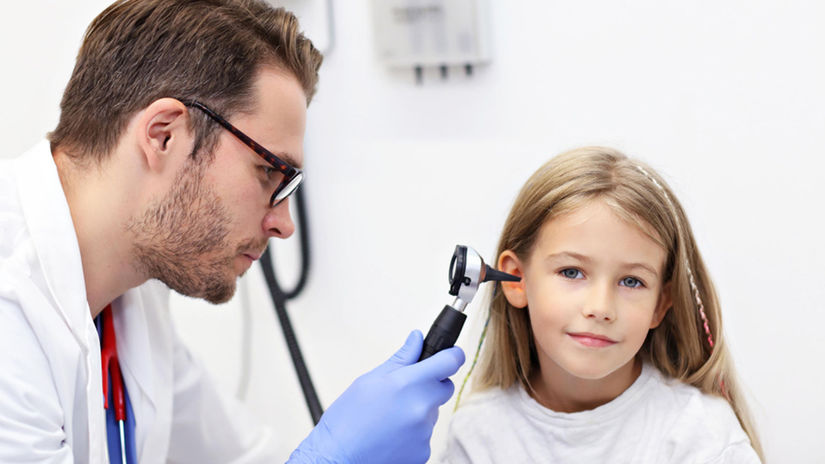 Problemy so sluchom ma pribline 1 a 2 z tisc det Diagnza neobila ani obben rozprvkov postaviku ktor dostala navac prstroj