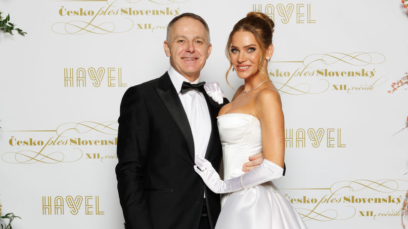 Veresova ako absolutna hviezda veecera V svadobnej robe dych vyrazajuca manzel na nej mohol oci nechat