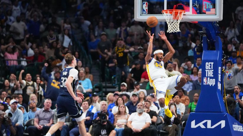 Arena stichla spoluhraci sa chytali za hlavy Hviezda NBA sa zranila pri smeci skoncila na nosidlach