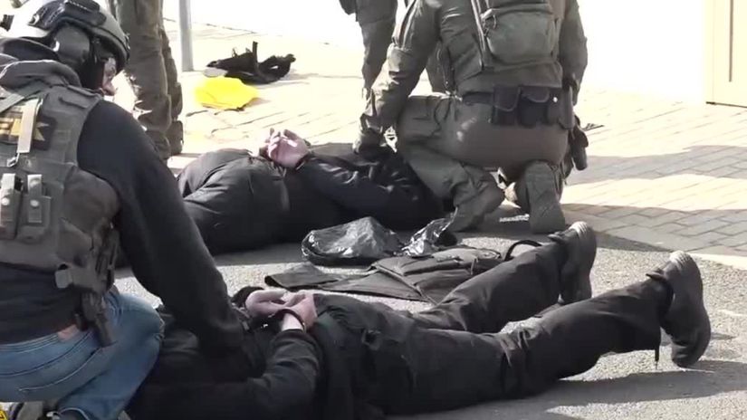 Byvaly ukrajinsky agent odkryl prepravu spinavych penazi cez Madarsko priamo ich ma ovladat Zelenskyj
