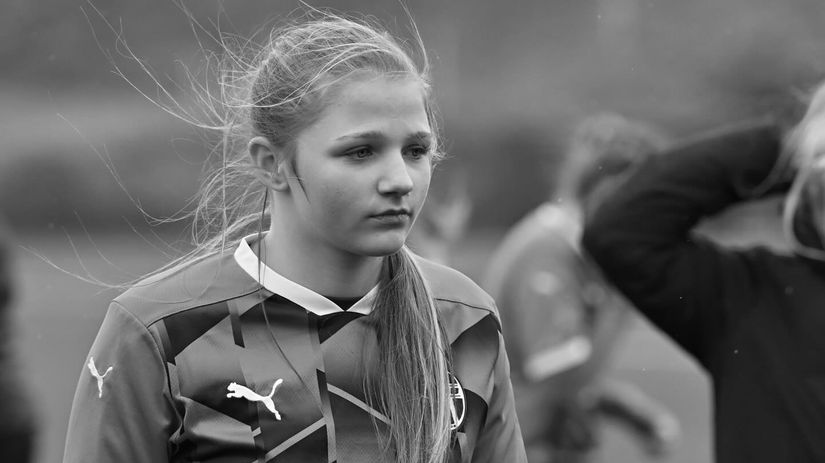 Ceskou otriasla smrt iba 16 rocnej futbalistky Klub reaguje Bola si sucastou nasho pribehu