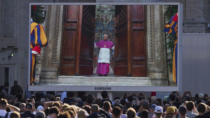 Frantisek tak posledne prekvapenie volba noveho papeza priniesla zvraty ktore by obstali aj vo filme