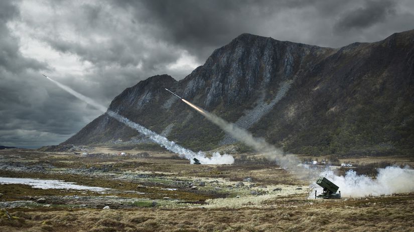 Historicky zasah proti cinskym ambiciam Trump ma v rukach explozivne rozhodnutie