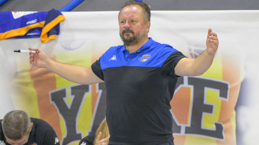 Idioti ako som ja na Slovensku vymieraju zial sme na dne a aj budeme nezostava nam nic ine len zobrat