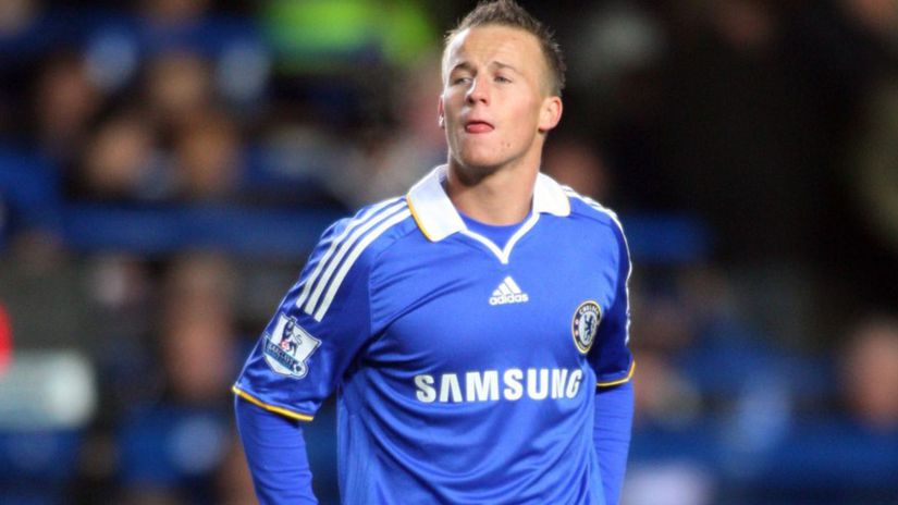 Nafukal za volantom Ferrari Kozak ho takmer udrel Slava a peniaze spravili z talentu vyvrhea