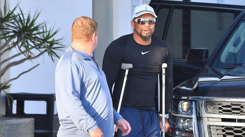 Skandal sportovej legendy golfista Tiger Woods sa prehnal s alkoholom policia ho zadrzala