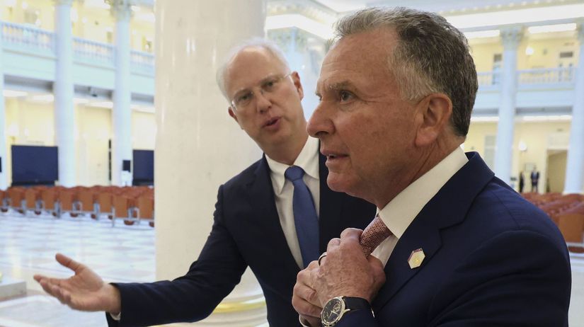 Spojenci z NATO vojenky podporuju Ukrajinu avsak nie USA Dmitrijev radi Washingtonu co ma robitt