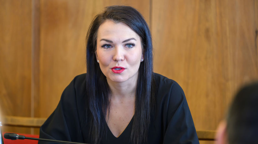 predsednicka sudnej rady kosova ziada ospravedlnenie od opozicnej poslankyne jurik obvinila ju z hrubeho utoku