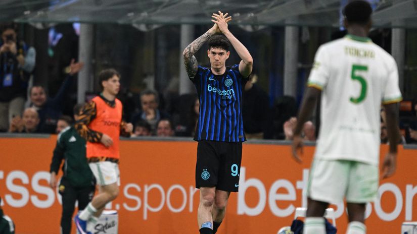 Nenavist a vyhrazky Z najlepsieho obrancu krajiny sa stal vyvrhel Utecie z Interu Milano do Barcelony